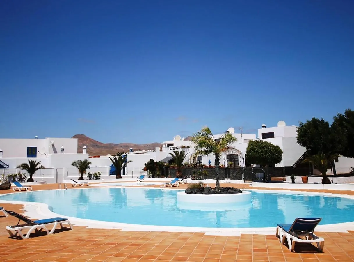 Casal Con Balcon La Vela Vivienda Vacacional Puerto Calero Spain