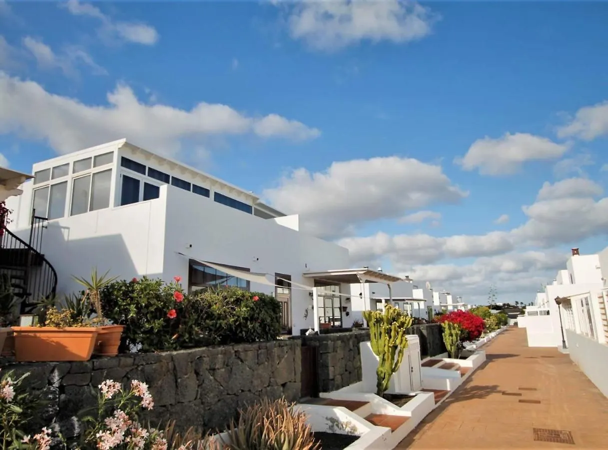 Casal Con Balcon La Vela Vivienda Vacacional Puerto Calero 0*,  Spain