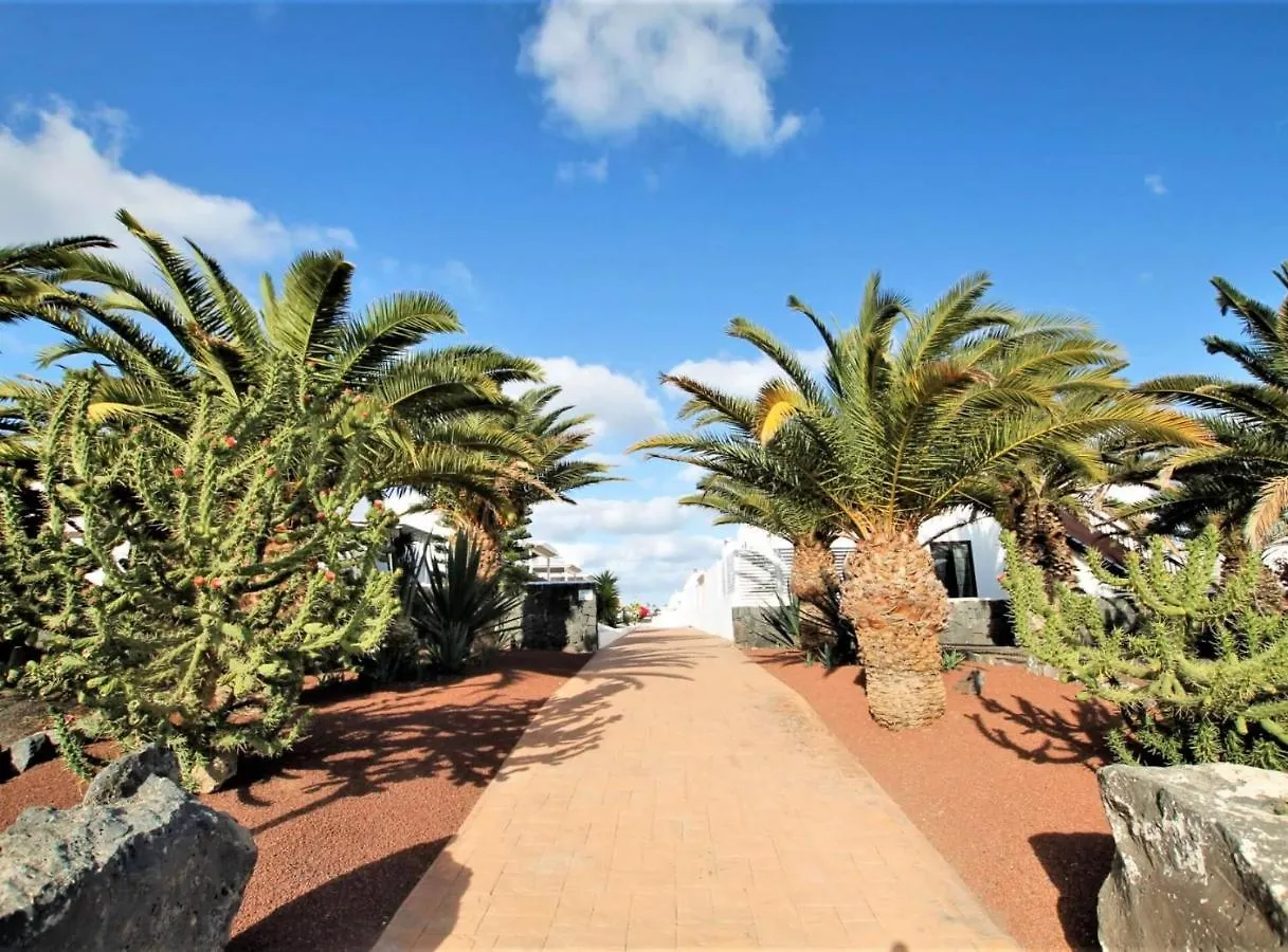 Casal Con Balcon La Vela Vivienda Vacacional Puerto Calero 0*,  Spain